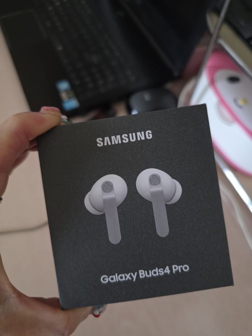 Samsung Galaxy Buds4 Pro - WHITE