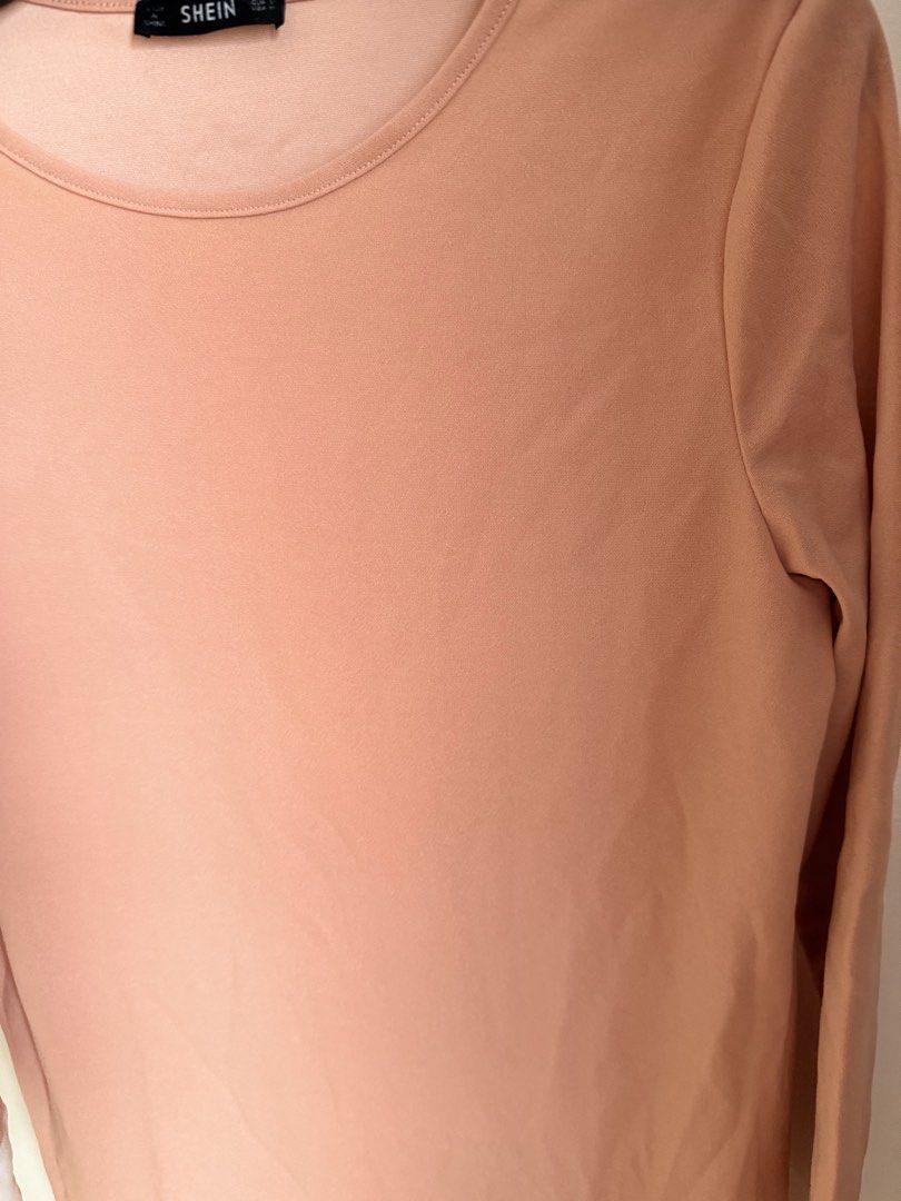 Shein Long Sleeve Dress (Category: Longsleeves) located in Cebu City. Submitted by dr_marsh (Listing ID 1431421270, Image 2). Description: Shein long sleeve dress in peach with color block design (white & navy) at the bottom. Round neckline.