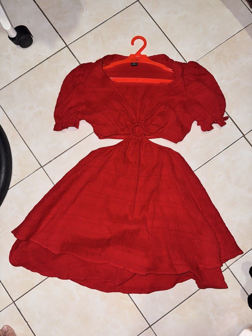 Shein Red Cut-out Beach Dress (Category: Dresses) located in Cavite. Submitted by kailaaaapreloved_ (Listing ID 1431511161, Image 2). Description: Decluttering clothes.