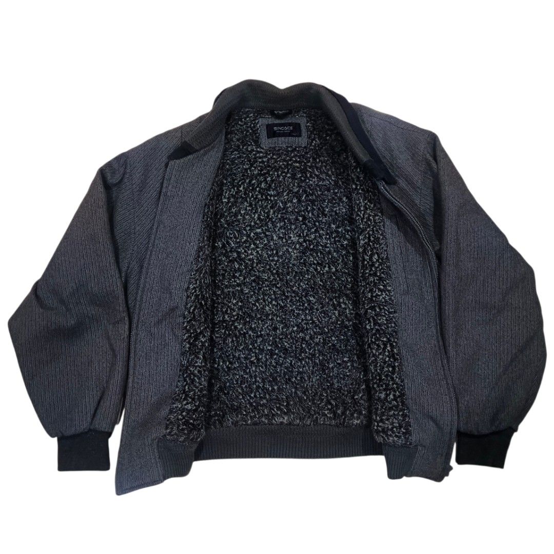 Singace Herringbone Pattern Jacket - LL (Category: Coats, Jackets and Outerwear) located in General Santos City (Dadiangas). Submitted by _jackeith (Listing ID 1431380162, Image 3). Description: - Singace herringbone jacket - Full zip closure - Collared neckline - Ribbed cuffs and hem - Soft, textured lining - Two front pockets - Classic bomber silhouette - Size: LL -Condition: No issue -Dimes: 25L 23W.