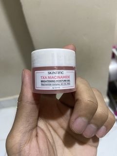 (Kategori: ) berada di . Dikirim oleh random_stuffnihh (ID iklan 1431554457, Gambar 1). Deskripsi: .