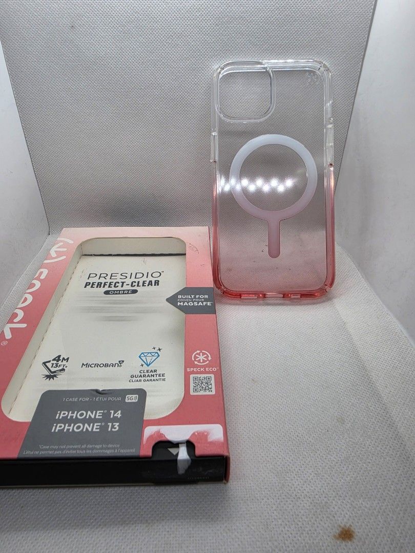Speck case for iphone 15 14 and 13 (Category: Cases & Sleeves) located in Las Pinas. Submitted by jhered (Listing ID 1395903930, Image 2). Description: Sale Brandnew Original With magsafe Sale for 1000 Las pinas area.