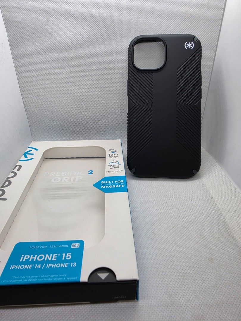 Speck case for iphone 15 14 and 13 (Category: Cases & Sleeves) located in Las Pinas. Submitted by jhered (Listing ID 1395903930, Image 1). Description: Sale Brandnew Original With magsafe Sale for 1000 Las pinas area.