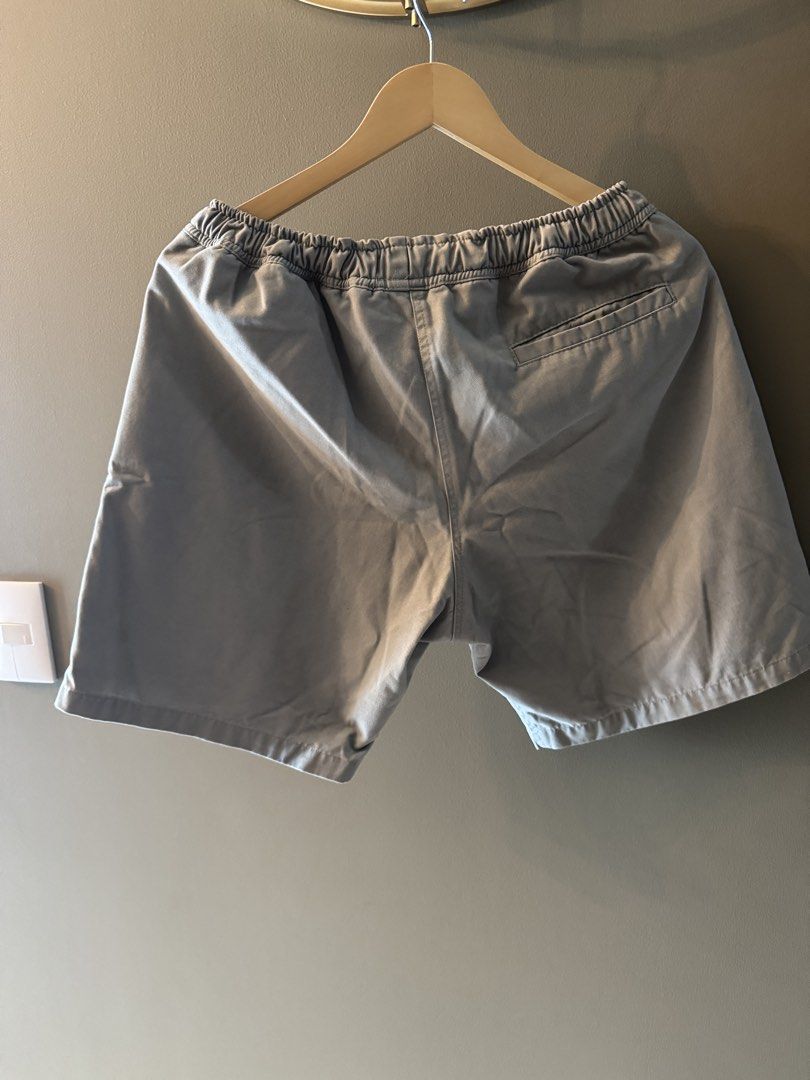 Straightforward Grey Tailored Shorts (Category: Shorts) located in Taguig. Submitted by rdeclutter1 (Listing ID 1431531067, Image 2). Description: Straightforward Grey Tailored Shorts Lightly used Size: L 📏 Length: 17.5 in 📏 Waist: 30 in (unstretched; fits 34–36 in) RFS: No string (waist) 📍 Location: Shipping from BGC 🚚 Preferred: Lalamove / GrabExpress 💸 Shipping fee c/o buyer Check my page for more Uniqlo / H&M / Pull&Bear / Zara / GU find