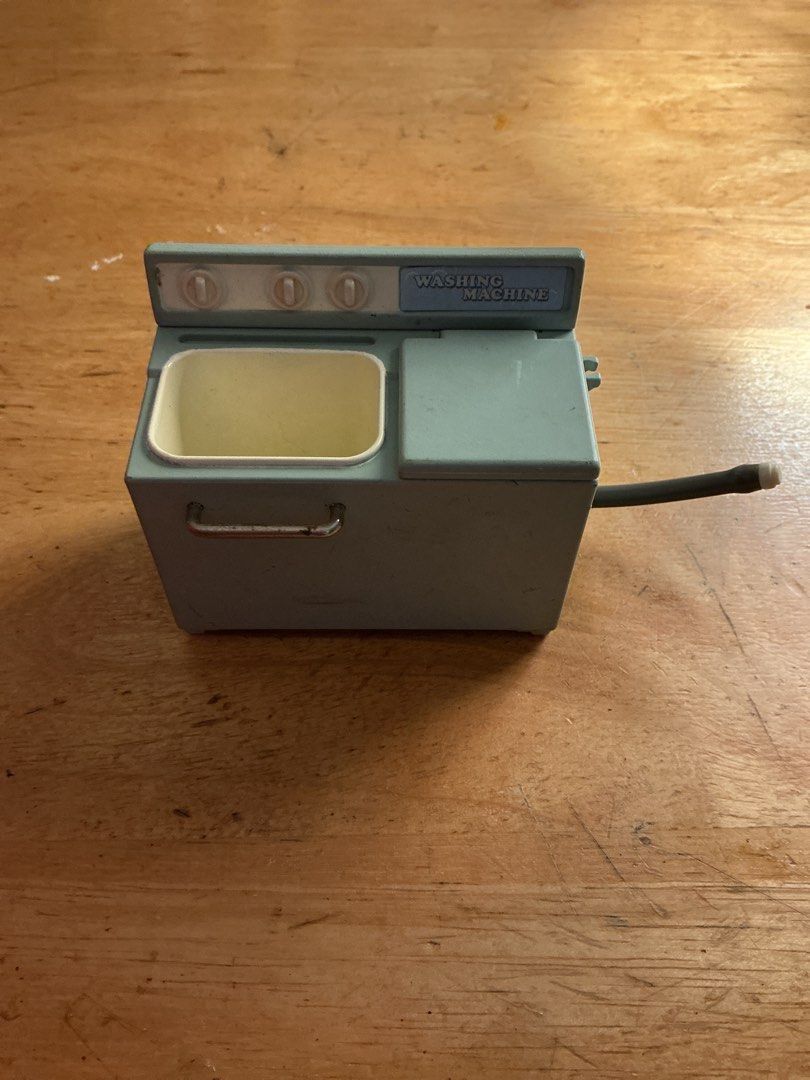 Sylvanian Families Washing machine (Category: Kids Toys) located in Quezon City. Submitted by .dwlliziu0 (Listing ID 1431416242, Image 1). Description: What you see is what you get .