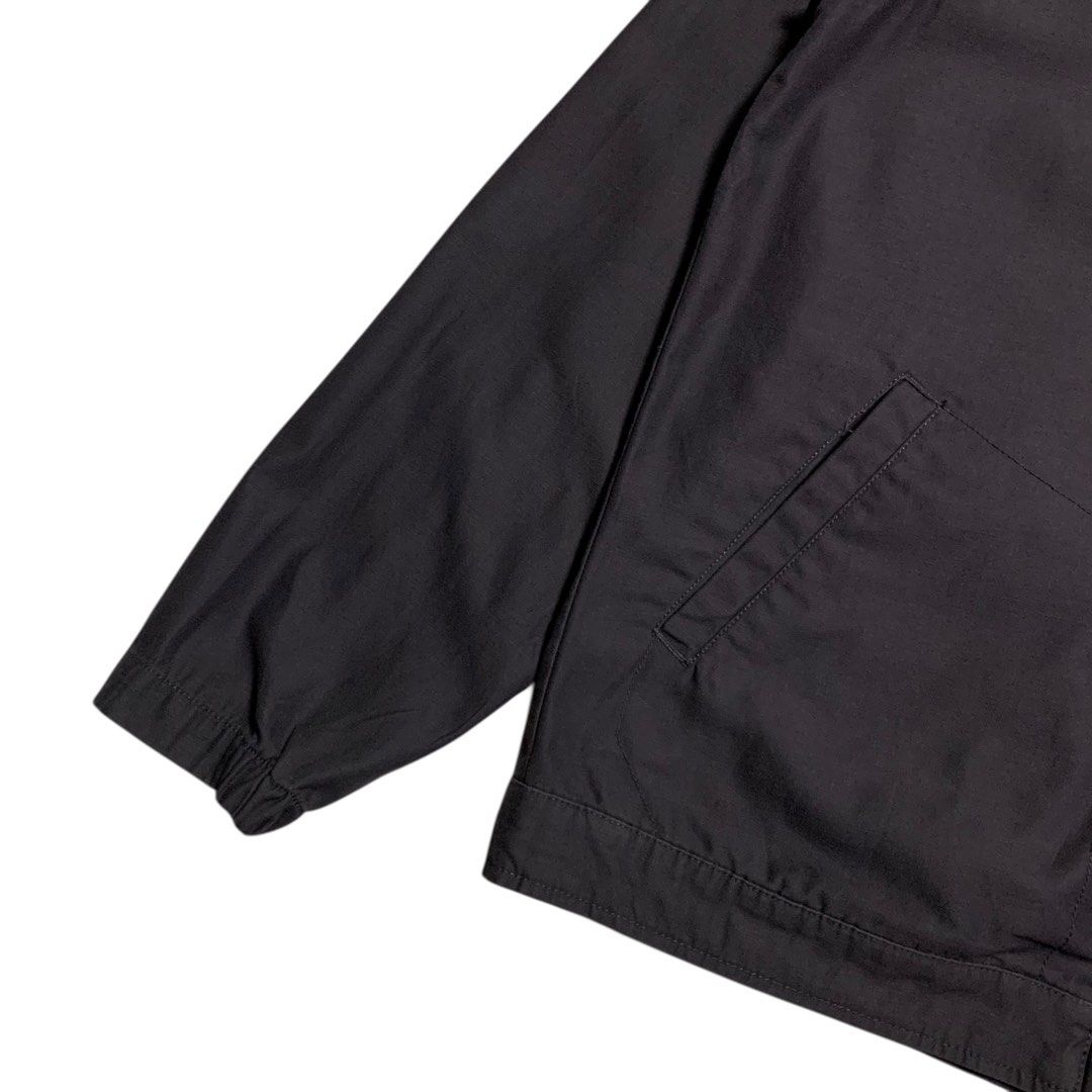 Volcom Stone Hoodes Zip-Up Jacket (Category: Coats, Jackets and Outerwear) located in Baguio. Submitted by thesecretshop_ph (Listing ID 1431388166, Image 2). Description: Size: Medium Lenght: 28” Width: 21” Issue: Needs Wash Fresh Loots.