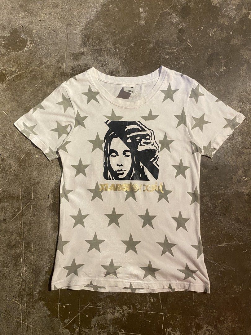 X-Girl Star Print Tee (Category: Tshirts & Polo Shirts ) located in Manila. Submitted by babygirly2k (Listing ID 1431416626, Image 1). Description: - X-Girl t-shirt - Star pattern - Size 2 - Graphic print with X-Girl logo - Crew neck - Short sleeves - 100% material.