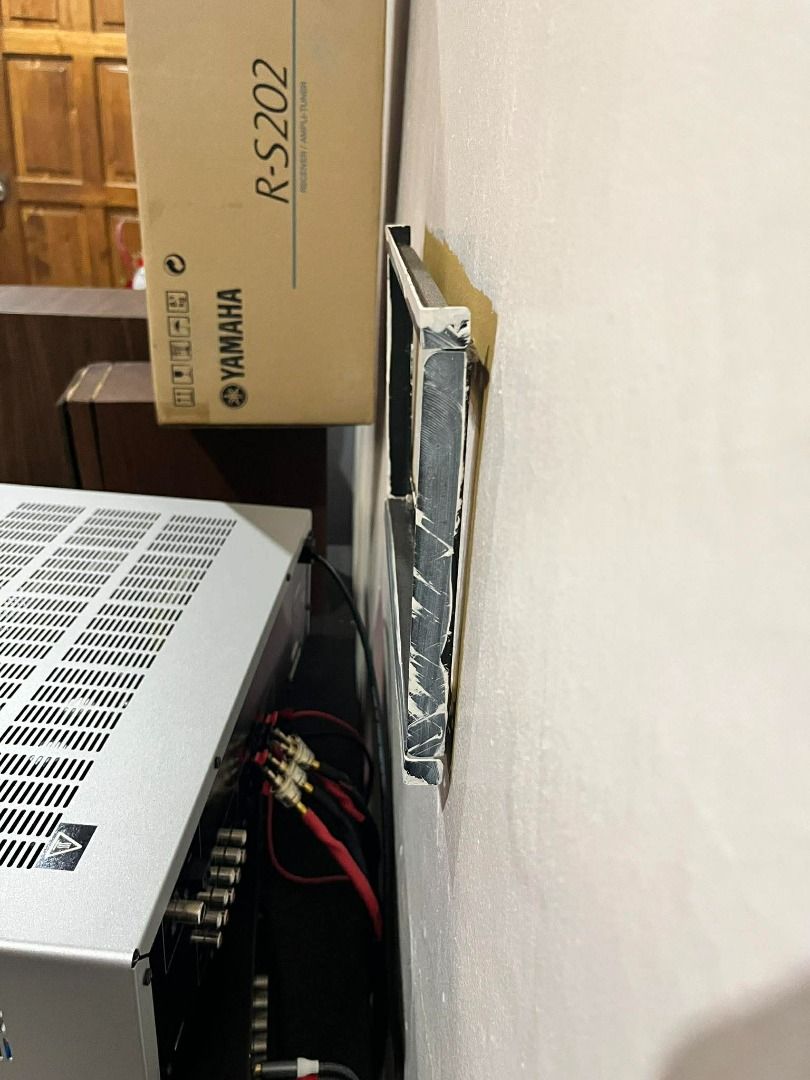 Yamaha R-S202 Receiver/Amplifier/Tuner (Category: Soundbars, Speakers & Amplifiers) located in Iloilo. Submitted by eulneversee (Listing ID 1431468835, Image 2). Description: Brand-new Yamaha R-S202 Stereo Receiver with Bluetooth 100 Watts per Channel Price P23,000.00 Brand-new High sound quality and sophisticated design based on Yamaha’s rich experience and high-end model concepts. A HiFi Amplifi er for enjoying excellent sound. Yamaha high soun