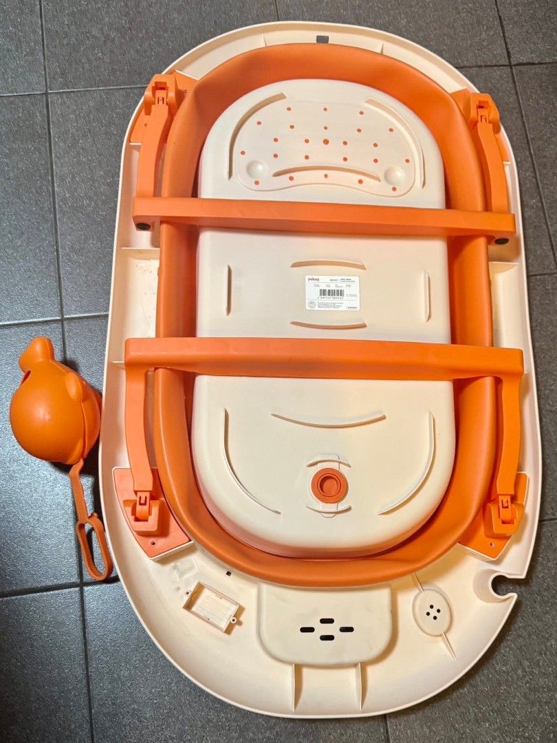 YOBOO Foldable Baby Bath Easy to Fold Space-Saving Lightweight Rubber Material (Category: Bathtub & Bath Accessories) located in Manila. Submitted by ormelynmal86309 (Listing ID 1431531020, Image 2). Description: YOBOO Foldable Baby Bath Easy to Fold Space-Saving Lightweight Rubber Material 😍Php 500😍.