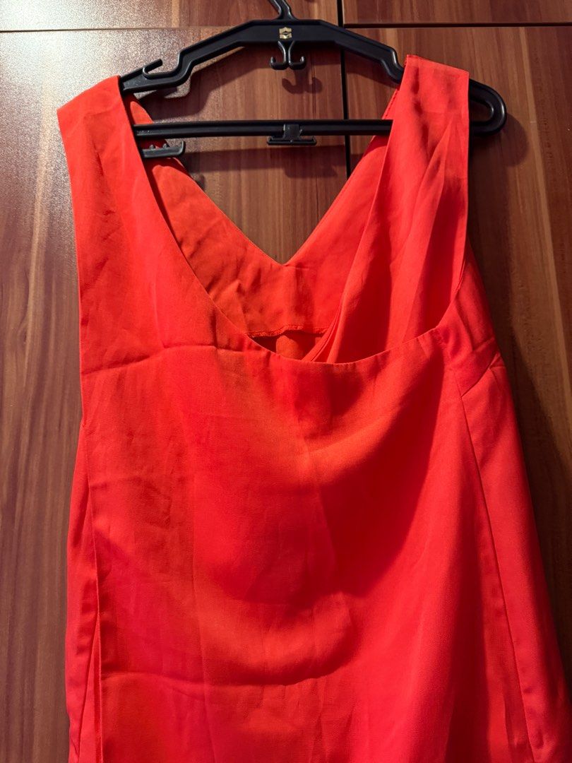 Zalora Red Crossback Blouse (Category: Blouses) located in Manila. Submitted by caands (Listing ID 1431410220, Image 2). Description: .