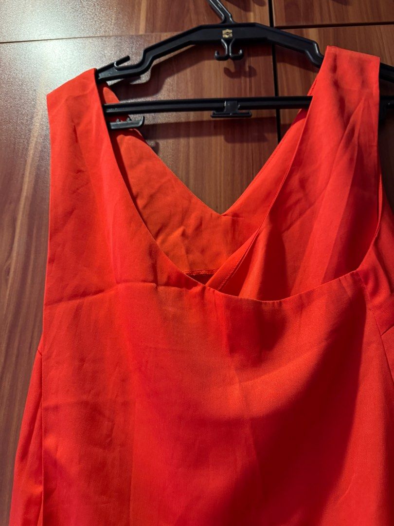 Zalora Red Crossback Blouse (Category: Blouses) located in Manila. Submitted by caands (Listing ID 1431410220, Image 3). Description: .