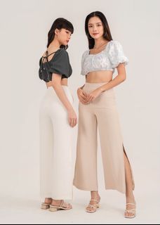 (Category: ) located in . Submitted by dorocloset (Listing ID 1431774177, Image 1). Description: .