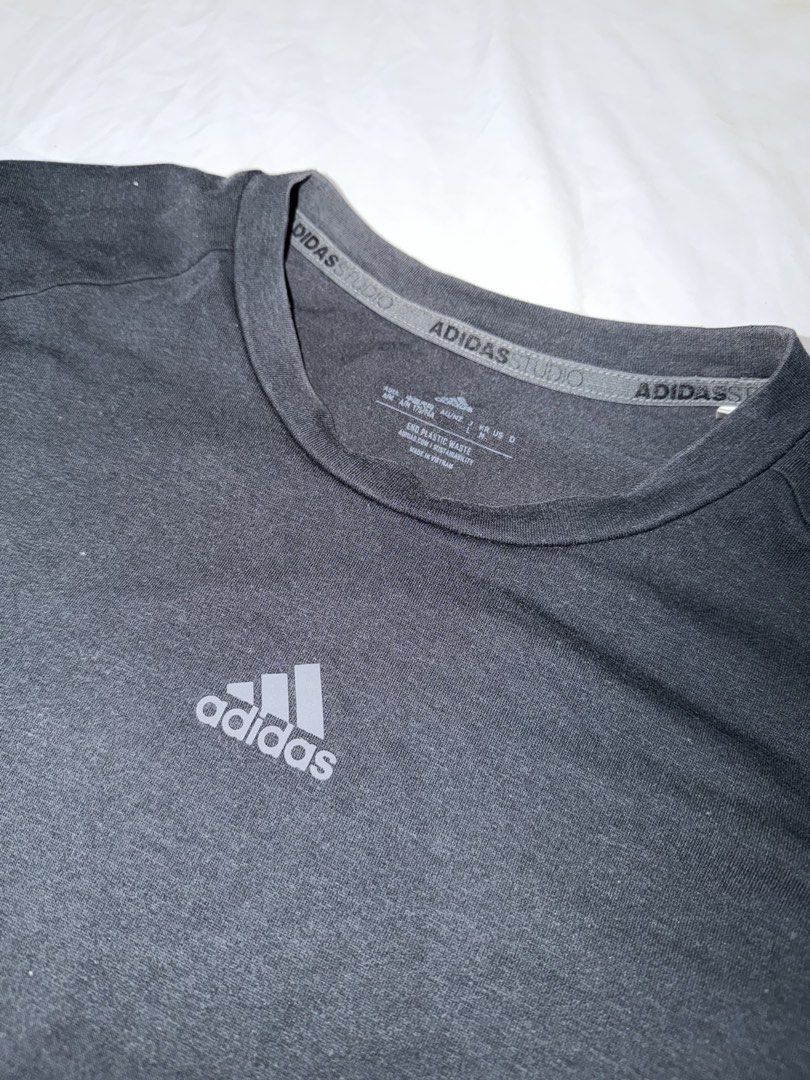 Adidas gym top shirt (Category: Activewear) located in Quezon City. Submitted by steffo_declutters (Listing ID 1431615825, Image 2). Description: .
