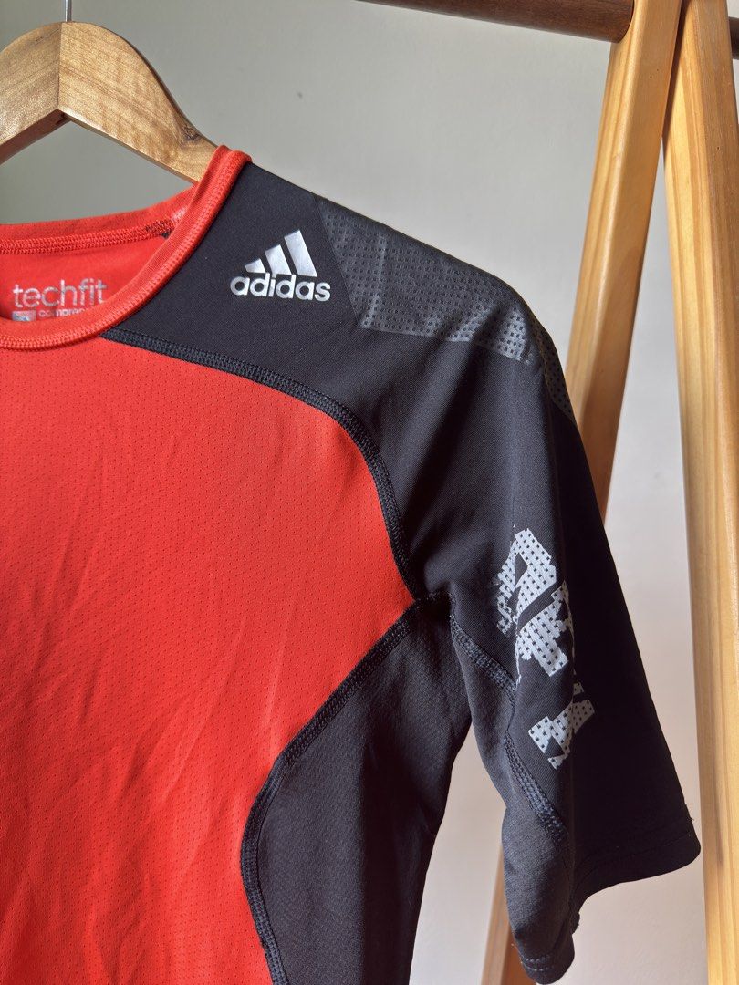 Adidas Techfit Shirt (Category: Activewear) located in Makati City. Submitted by thiftdirection (Listing ID 1431660653, Image 2). Description: Adidas Techfit Shirt (Stretchable) Dimes: 17x27 fit Medium to Large 650 DM to claim or inquire Panapton.ph is not affiliated with, endorsed by, or officially connected to any of the brands featured. All trademarks and brand names are the property of their respective owners. Items are pre-owned and sourced 