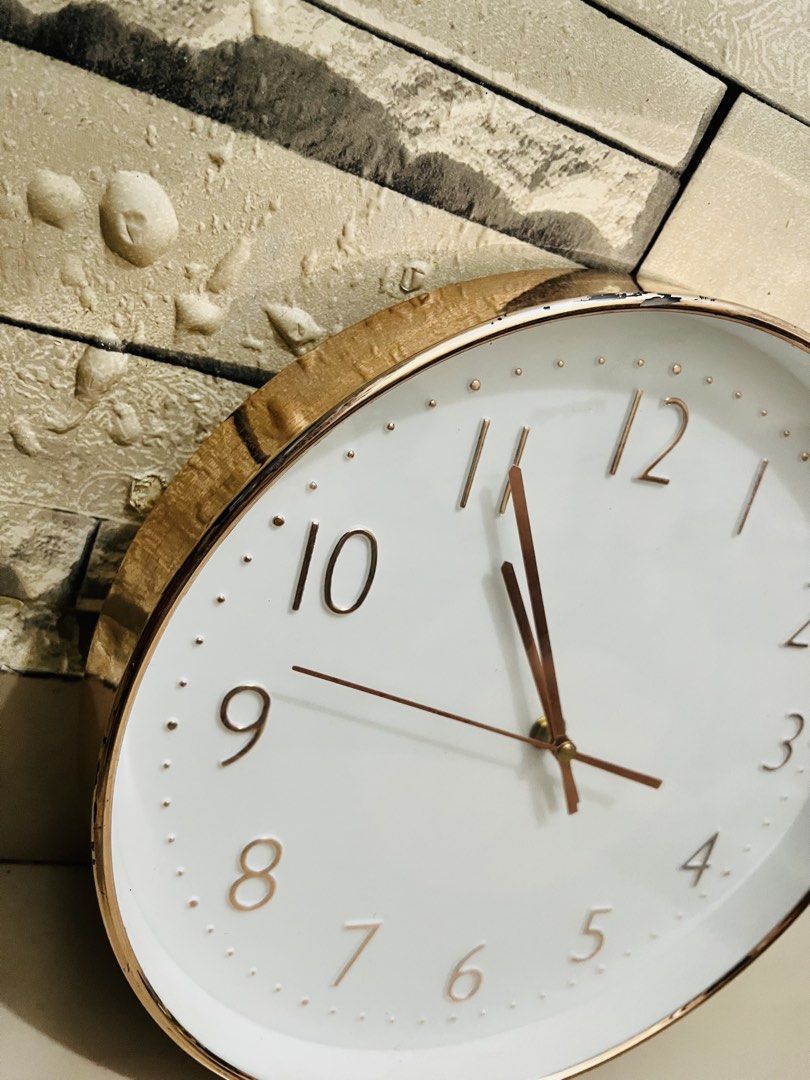 Affordable Big Wall Clock 30cm 😍👌 (Category: Clocks) located in Malolos. Submitted by afford.japan (Listing ID 1431576946, Image 3). Description: Affordable Big Wall Clock 30cm 😍👌.