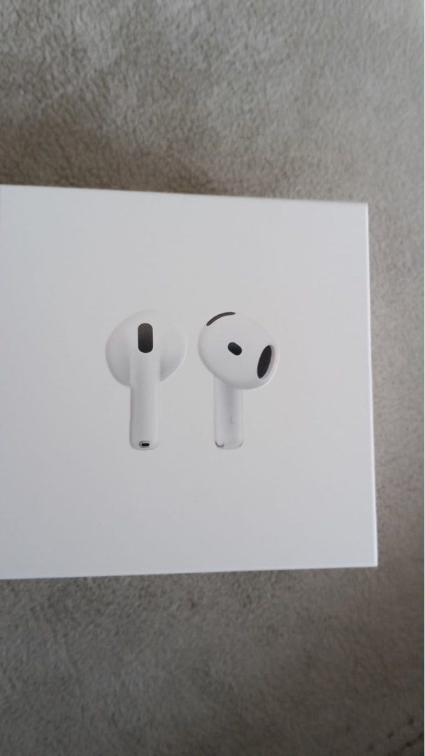 AirPods 4