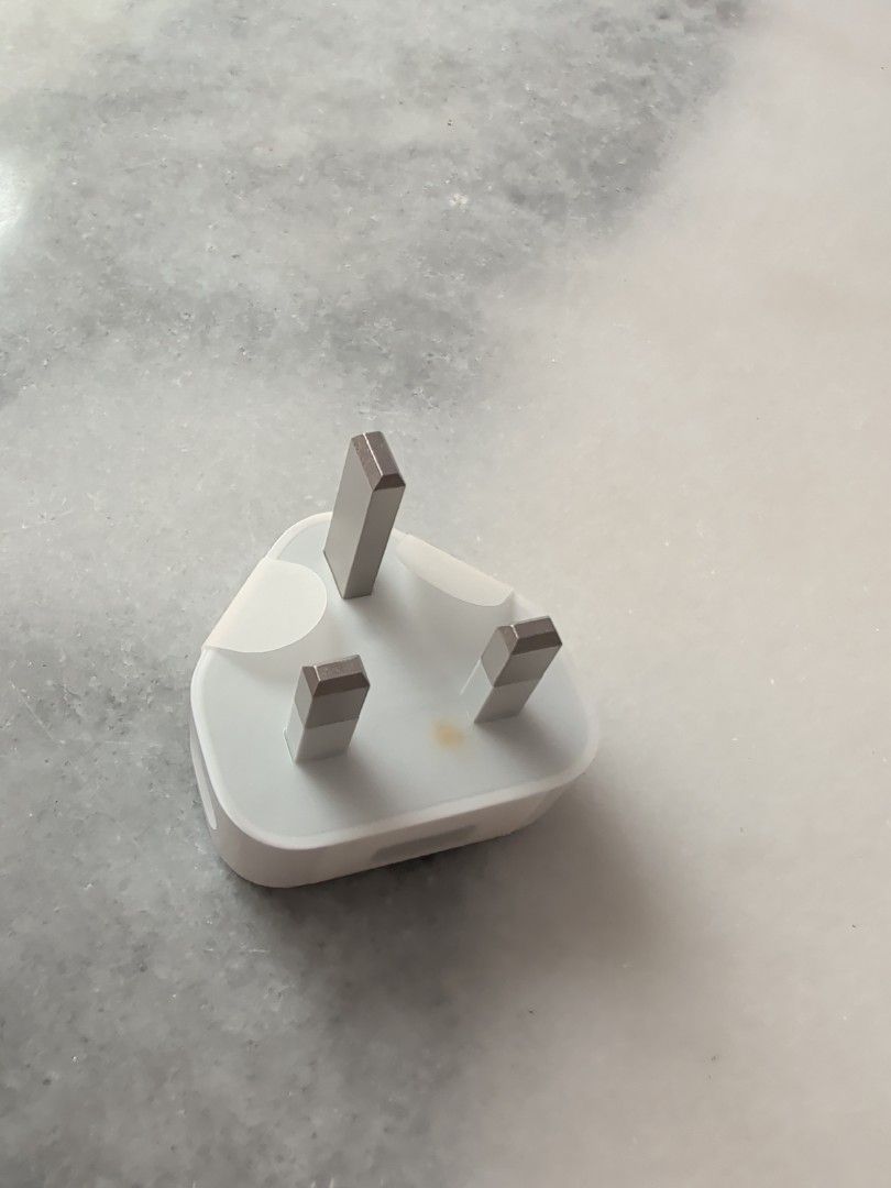 Apple UK Plug Adapter453230315921756160