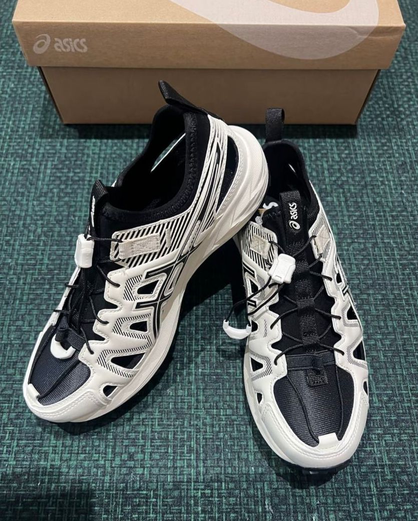 ASICS Gel-Sonoma SE Comfortable Versatile River Tracing Shoes Unisex Beige Black (Category: Sneakers) located in Singapore. Submitted by epicrabbiting (Listing ID 1431655538, Image 2). Description: 🎯 100% new — full size access.
