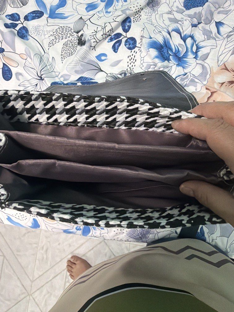 Bag for sale452807278336430081