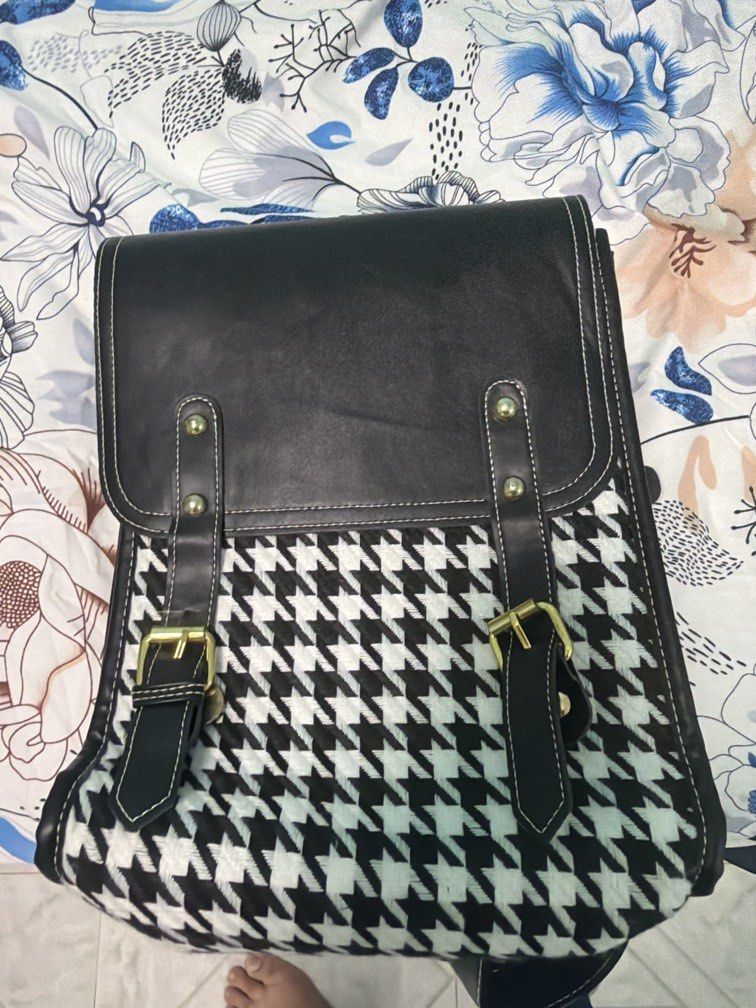 Bag for sale452807278336430080