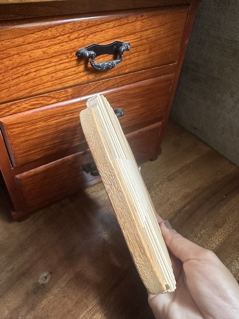 Bamboo wood trivet (Category: Other Kitchenware & Tableware) located in Davao. Submitted by favoritepreloved (Listing ID 1431615572, Image 2). Description: ❤️ 15cm x 15cm.