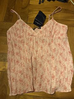 （分類：）位於 。 由 thriftfinds.hk 提交（商品編號 1431725686，圖片 1）。簡介： 。