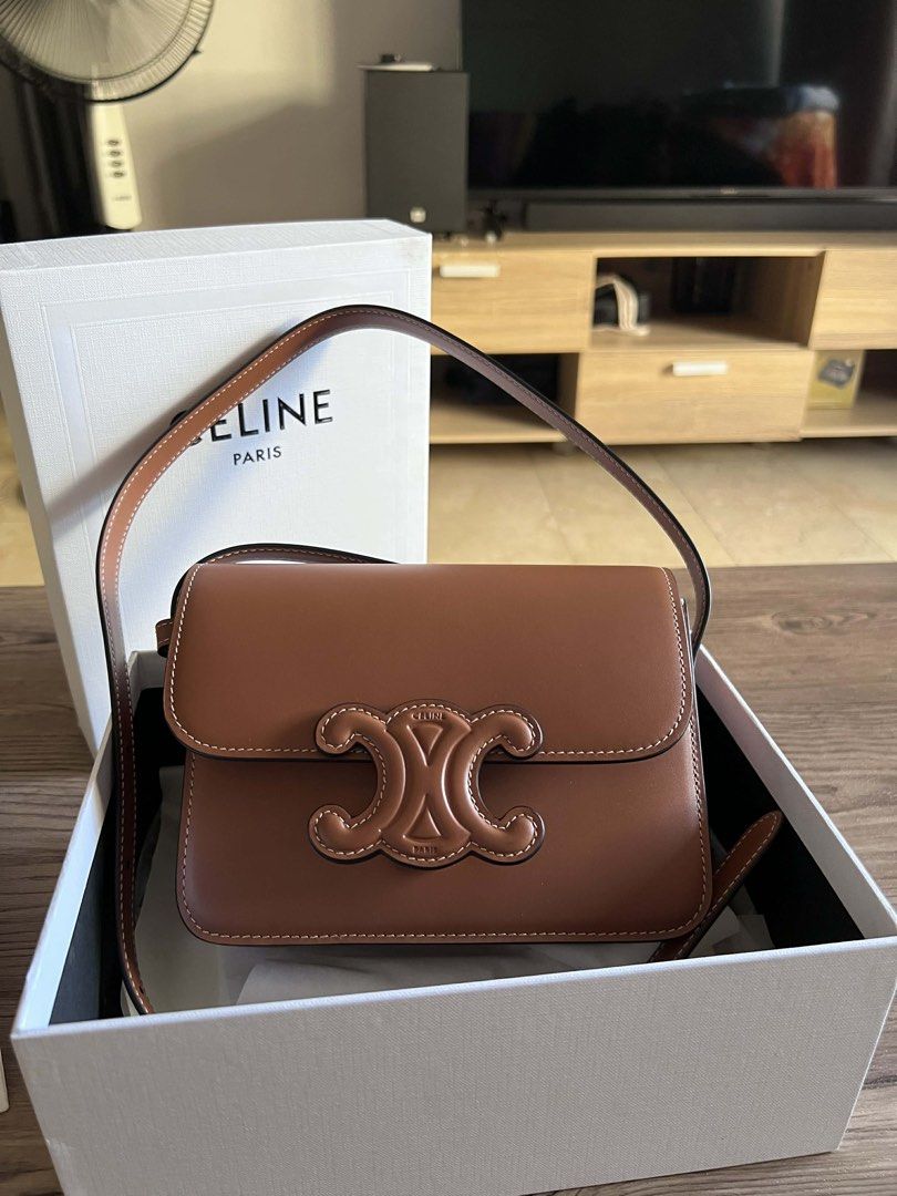 Celine triomphe (Category: Luxury Bags & Wallets) located in Manila. Submitted by luxurytreasure.ph (Listing ID 1431764896, Image 1). Description: .