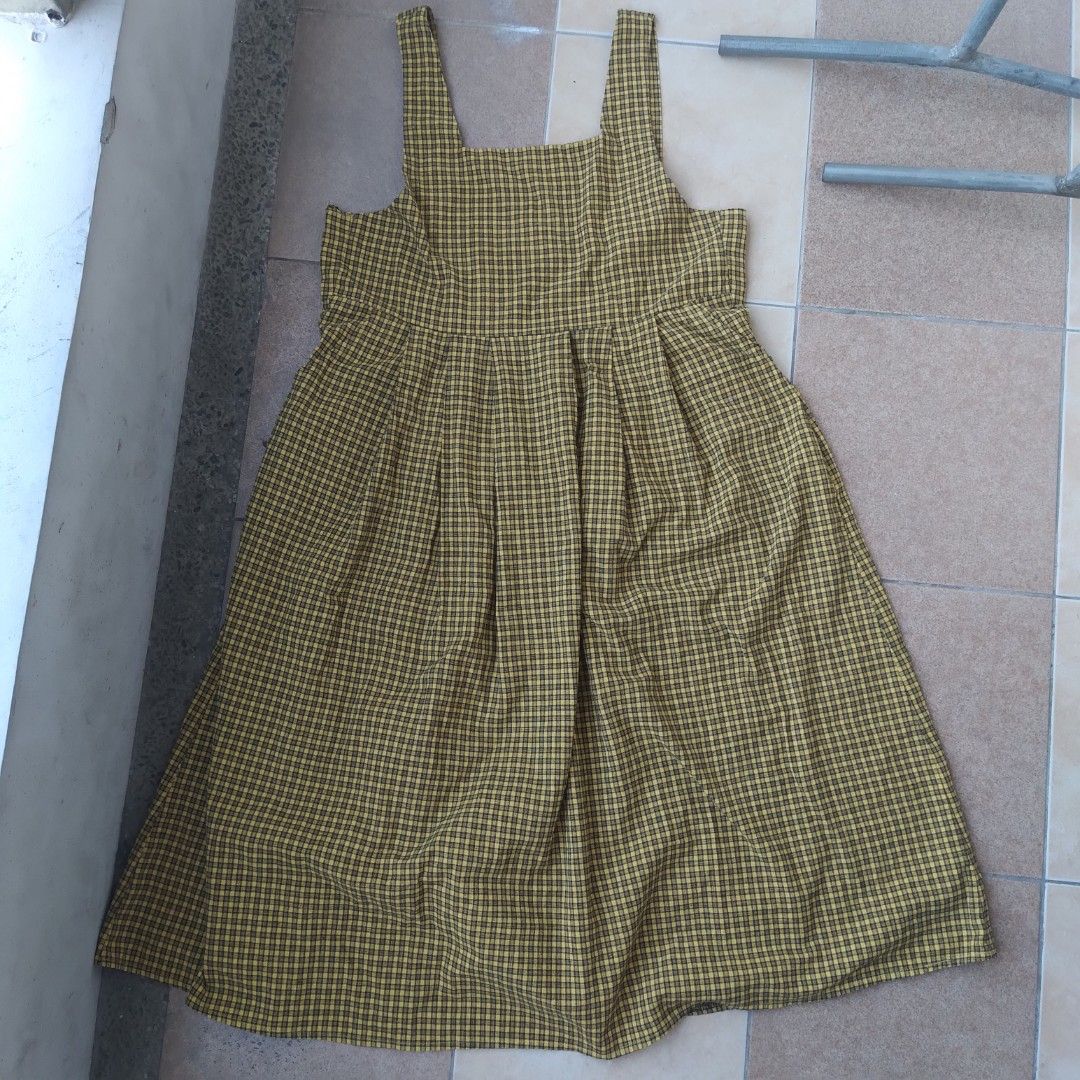 Checkered Sundress Jumper Dress (Category: Dresses) located in Pasay City. Submitted by arenjay39 (Listing ID 1431668503, Image 1). Description: Bust : 40in Waist : up to 38 in with self tie sa waist.