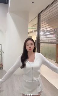 （分類：）位於 。 由 gemma_kimm 提交（商品編號 1431605615，圖片 1）。簡介： 。