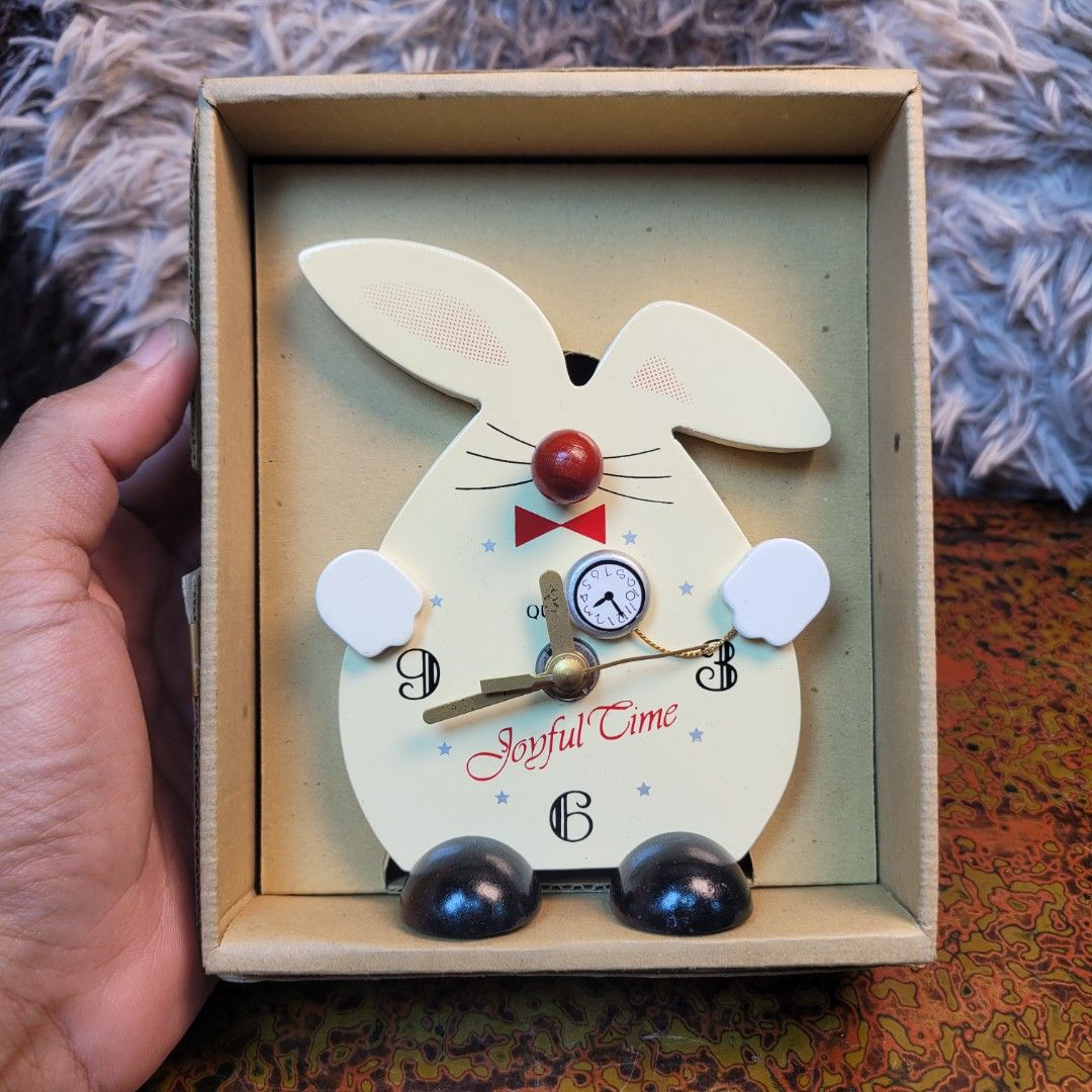 Decorative wooden quartz timepiece rabbit TOA Fancy Clock! (Category: Clocks) located in Pasig City. Submitted by hoa_japan_surplus_32023 (Listing ID 1431736521, Image 2). Description: 5"x4.25" approx. 🗣Note: Comes with a box. Clock has been checked and is not working. Needs repair. Selling as is. ❌️NON-COD ✅️ PAYMENT FIRST POLICY ✅️ FIRST TO PAY _____________________________________________ ‼️SHIPPING OPTION‼️ 📌Flash Express, J&T, Gogo Express