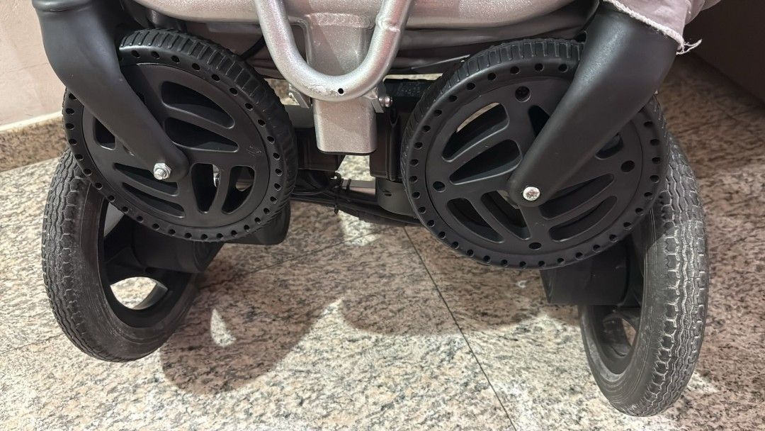 Falcon Ultra-Lite Wheelchair - Red, Health & Nutrition, Assistive ...