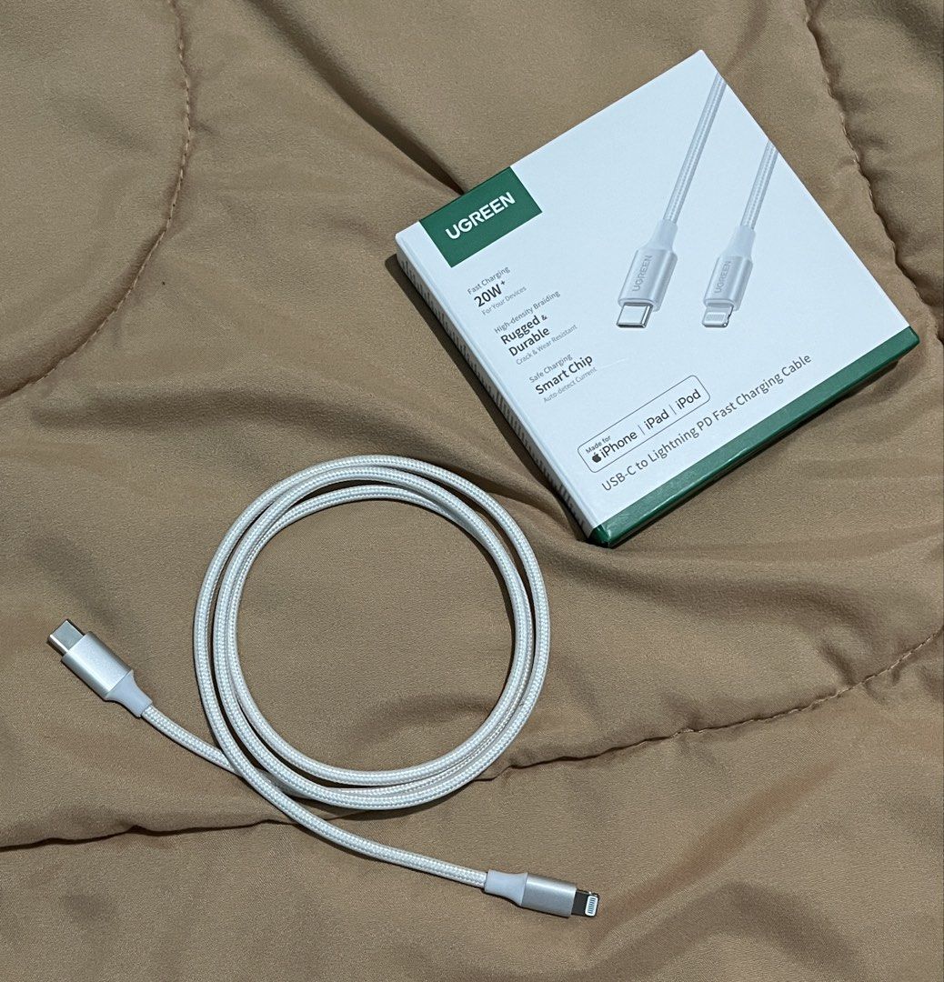 For sale: UGREEN Usb C to Lighting Cable Silver Braided 1M (Category: Cables & Adaptors) located in Lopez. Submitted by lohrchie (Listing ID 1431574670, Image 3). Description: For sale: UGREEN Usb C to Lighting Cable Silver Braided 1M Condition: Good as New RFS: bought last month (end of march) temporarily because I left my charger in the province Location: Ermita, Manila Open for meet-up in SM City Manila Purchased for ₱549, selling for only ₱45