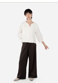 (Category: ) located in . Submitted by wardrobelover (Listing ID 1431641545, Image 1). Description: .