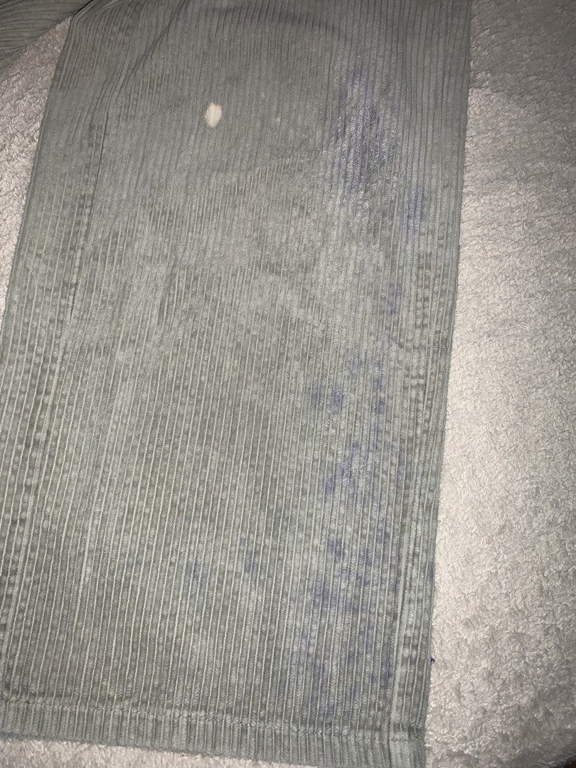 Gray Corduroy Wide Leg Pants (Category: Jeans) located in Mandaluyong City. Submitted by fayemaure (Listing ID 1431620463, Image 3). Description: - Light gray corduroy pants - Wide-leg design - Size: Waist-24”, Length-37”, Hips-34” - Features: Button closure, pockets - Condition: Visible stains present.