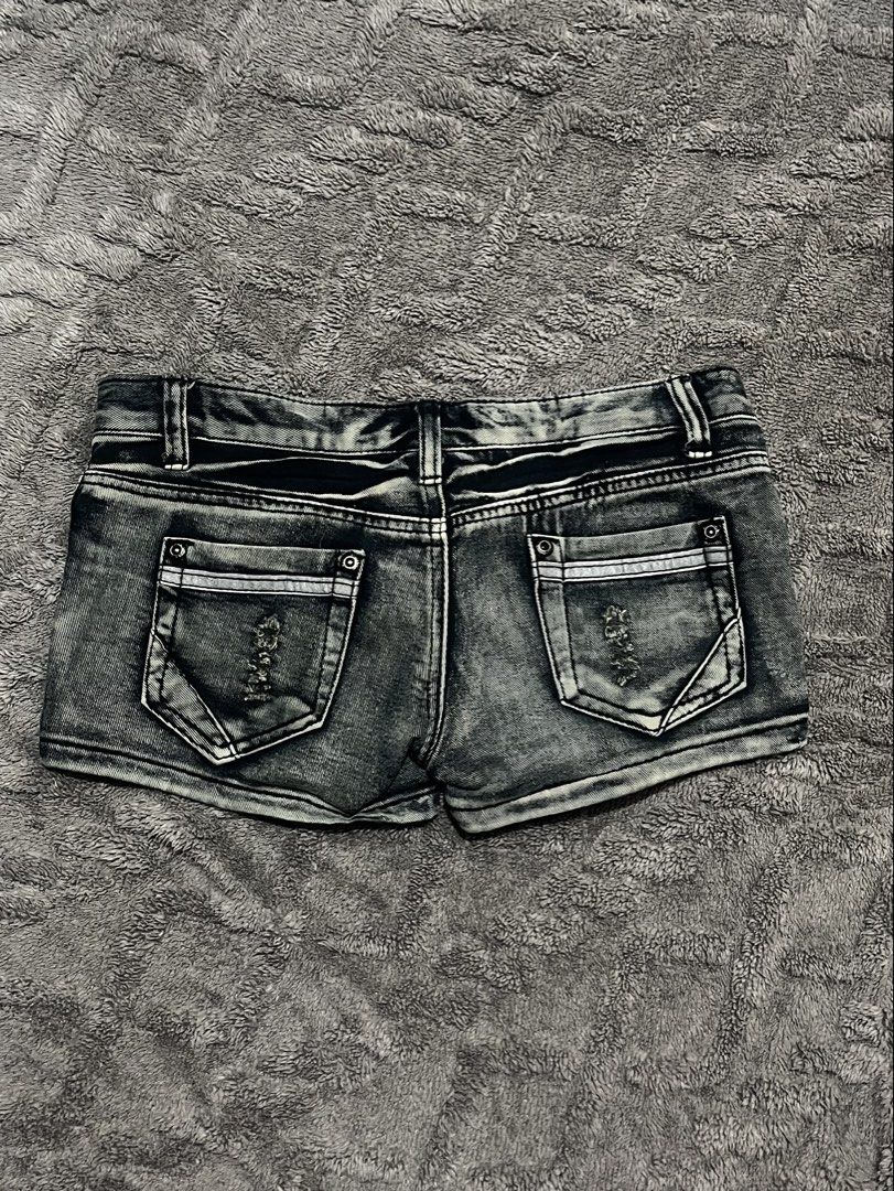 Gray Washed Denim Low Rise Shorts (Category: Shorts) located in Rizal. Submitted by ryaa.x (Listing ID 1431794215, Image 2). Description: Low-rise denim shorts with faded gray wash and distressed details..