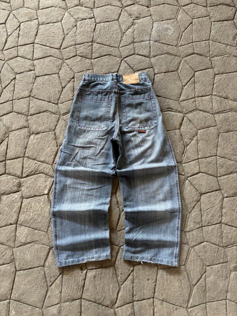 Happy Hope Jeans Wear - Medium (Category: Jeans) located in General Santos City (Dadiangas). Submitted by andrei_ciocon (Listing ID 1431668405, Image 1). Description: - Happy Hope Jeans Wear jeans - Size: Medium - Light blue wash - Red stitching details - Embroidered logos on pockets - Relaxed fit - Button closure - Front and back pockets - Straight leg opening.
