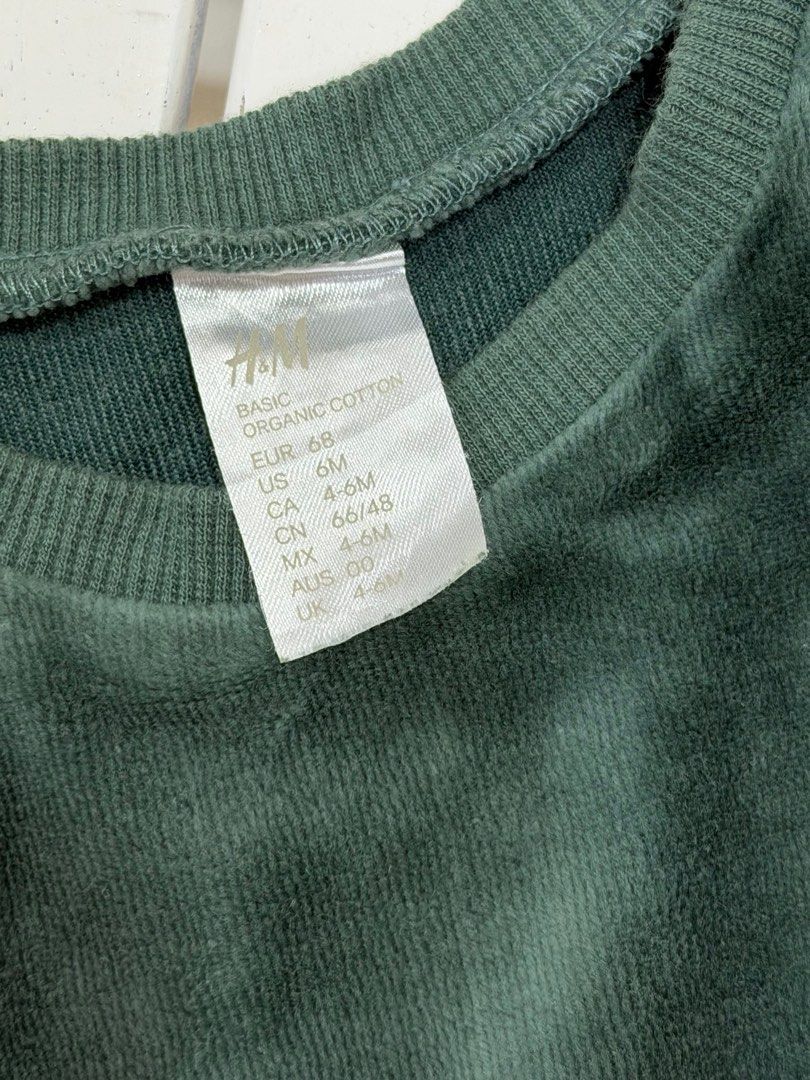 H&M Baby Coords Green (Category: Babies & Kids Fashion) located in Davao. Submitted by firsttimemother (Listing ID 1431790088, Image 3). Description: H&M Baby Coords Green Size 4-6 months .