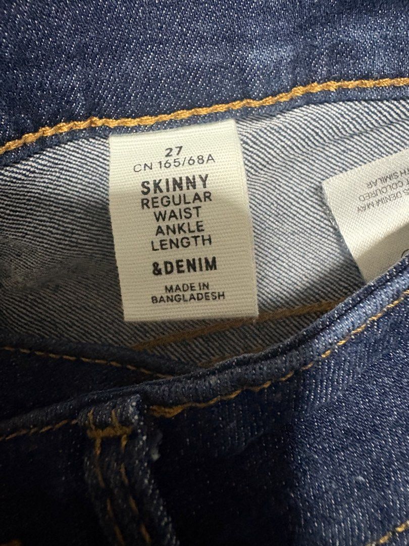 H&M Skinny Jeans - Size 27 (Category: Jeans) located in San Pedro. Submitted by kitdj (Listing ID 1431659841, Image 2). Description: - H&M skinny jeans - Dark blue color - Size 27 .