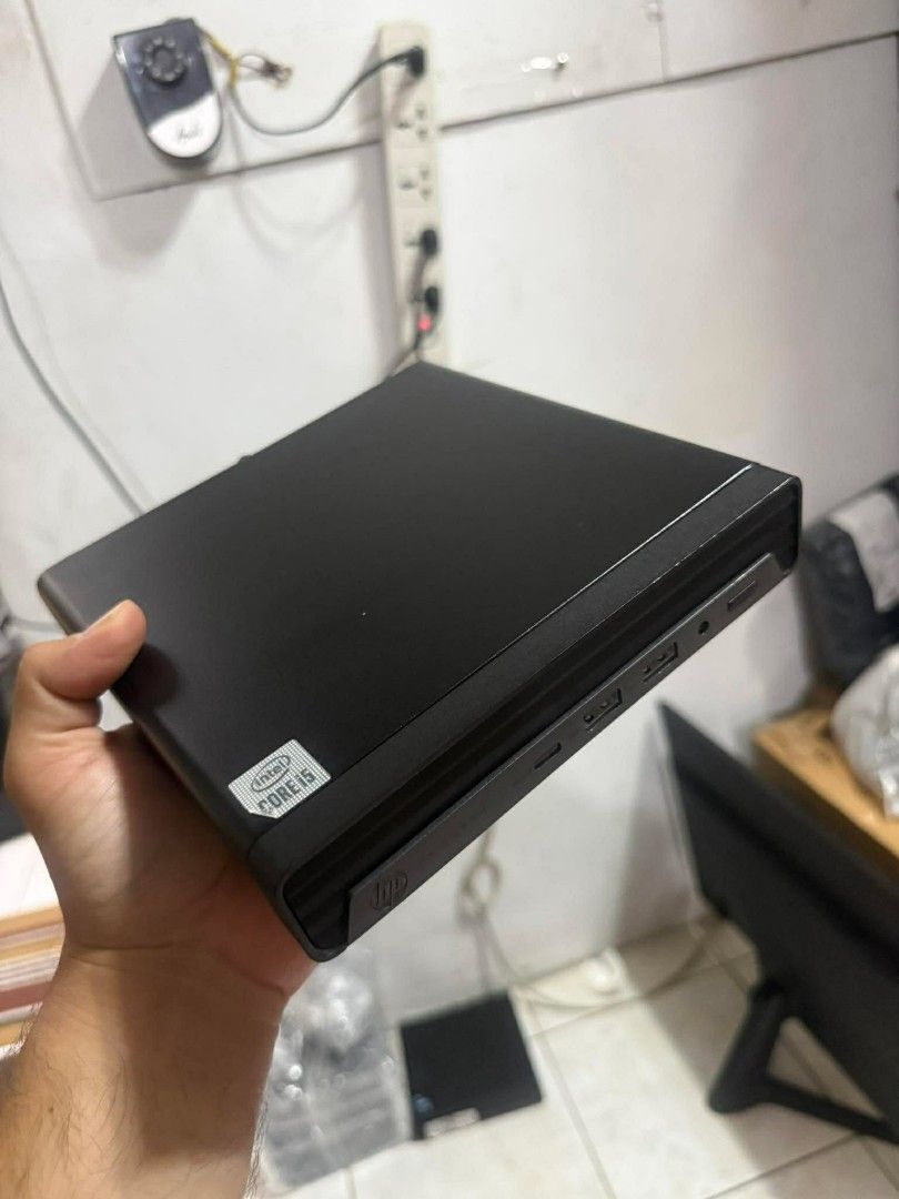 HP prodesk 400 G6 desktop Mini (Category: Desktops) located in Manila. Submitted by happyearth.953a15 (Listing ID 1431789430, Image 2). Description: HP prodesk 400 G6 desktop Mini I5 10th gen Intel UHD Graphics 630 16gb ram 1TB HDD Windows 11 pro OS WiFi ready Unit with power adapter 💸💸 12,500 Location: San Andres bukid manila Pick up or deliver.