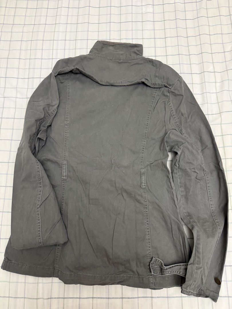 Jacket (Category: Coats, Jackets and Outerwear) located in Manila. Submitted by heiheiha04 (Listing ID 1431703967, Image 3). Description: .