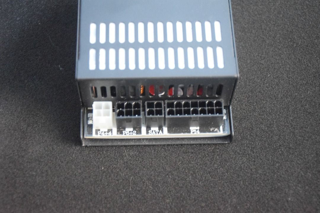 JSEGEDO FX500G Flex Power Supply (Category: Computer Parts) located in Kawit. Submitted by zinguscooks (Listing ID 1431652459, Image 2). Description: - JSEGEDO FX500G Flex Power Supply - 80+ Certified - Connectors: P4, P4-12, SATA, P4 - Includes original box - All cables included - FLEX power supply.