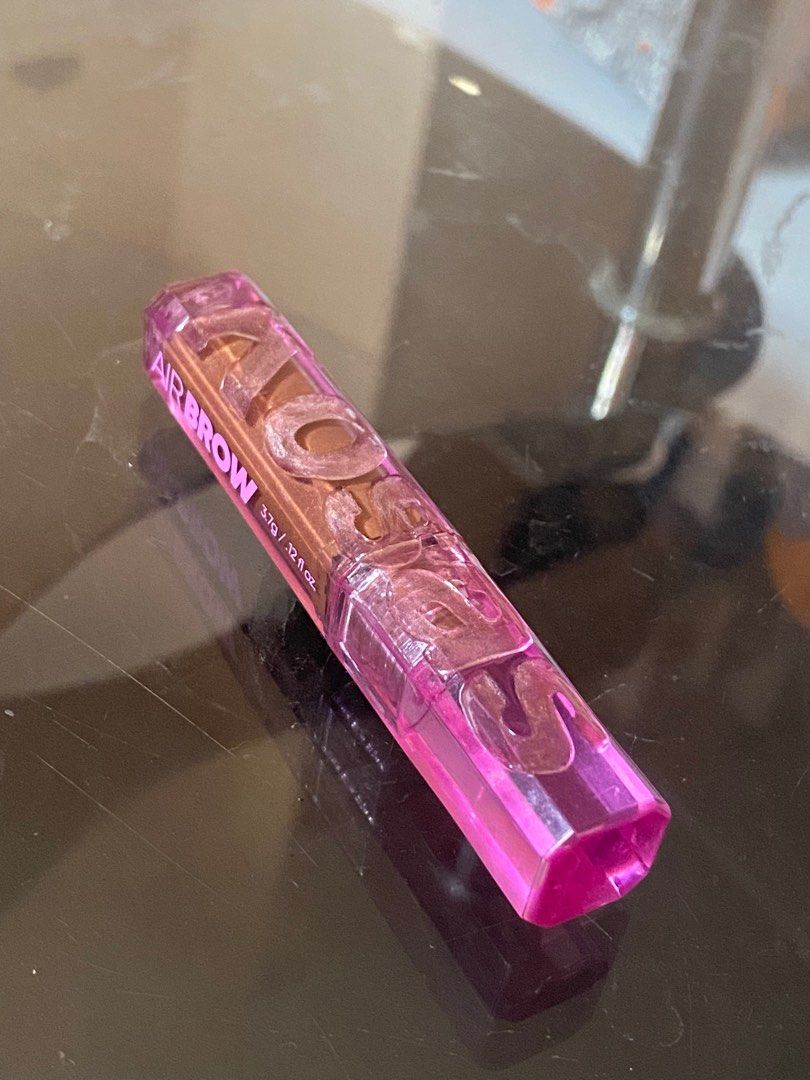Kosas Airbrow Brow gel (Category: Makeup) located in Paranaque City. Submitted by veibi3 (Listing ID 1431652710, Image 1). Description: .
