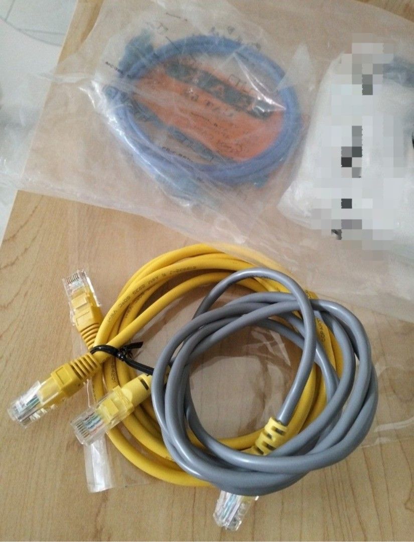 LAN cables (assorted length)441426204059904000