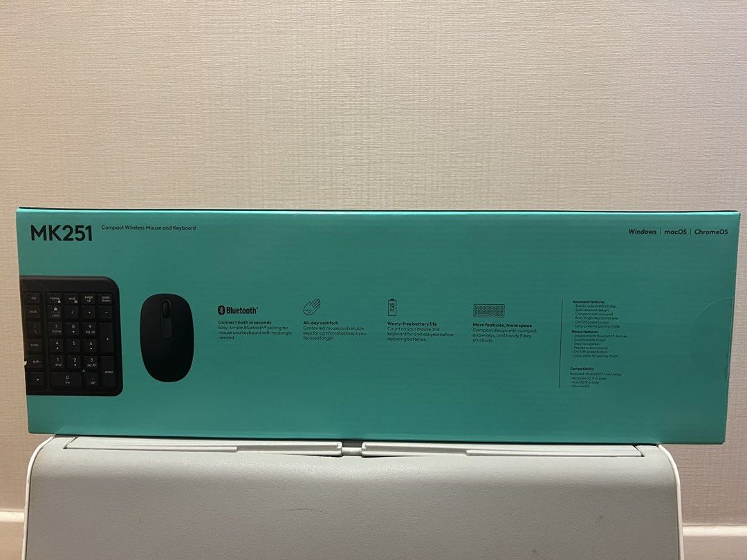 Logitech MK251 Compact Wireless Keyboard and Mouse Combo513681771589816321