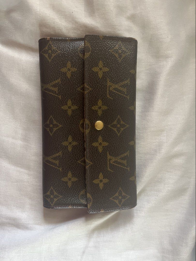 Louis Vuitton Monogram Wallet (Category: Luxury Bags & Wallets) located in Manila. Submitted by lars13 (Listing ID 1424926219, Image 1). Description: No inclusion With flaws Japan preloved bought.