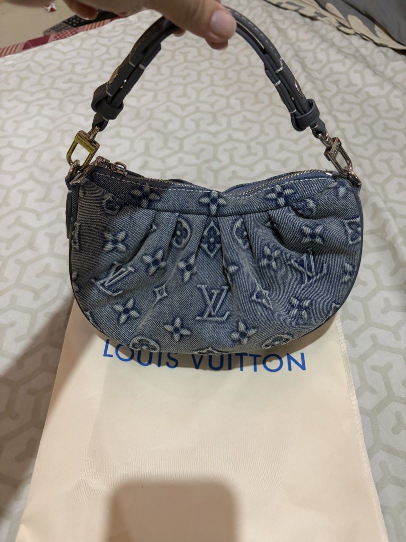 LV denim bag (Category: Luxury Bags & Wallets) located in Taguig. Submitted by dean_cute25 (Listing ID 1431617360, Image 1). Description: Korea preloved 2way with 2 strap can be kili and sling bag can fit iphone promax can fit 2cp small wallet etc.