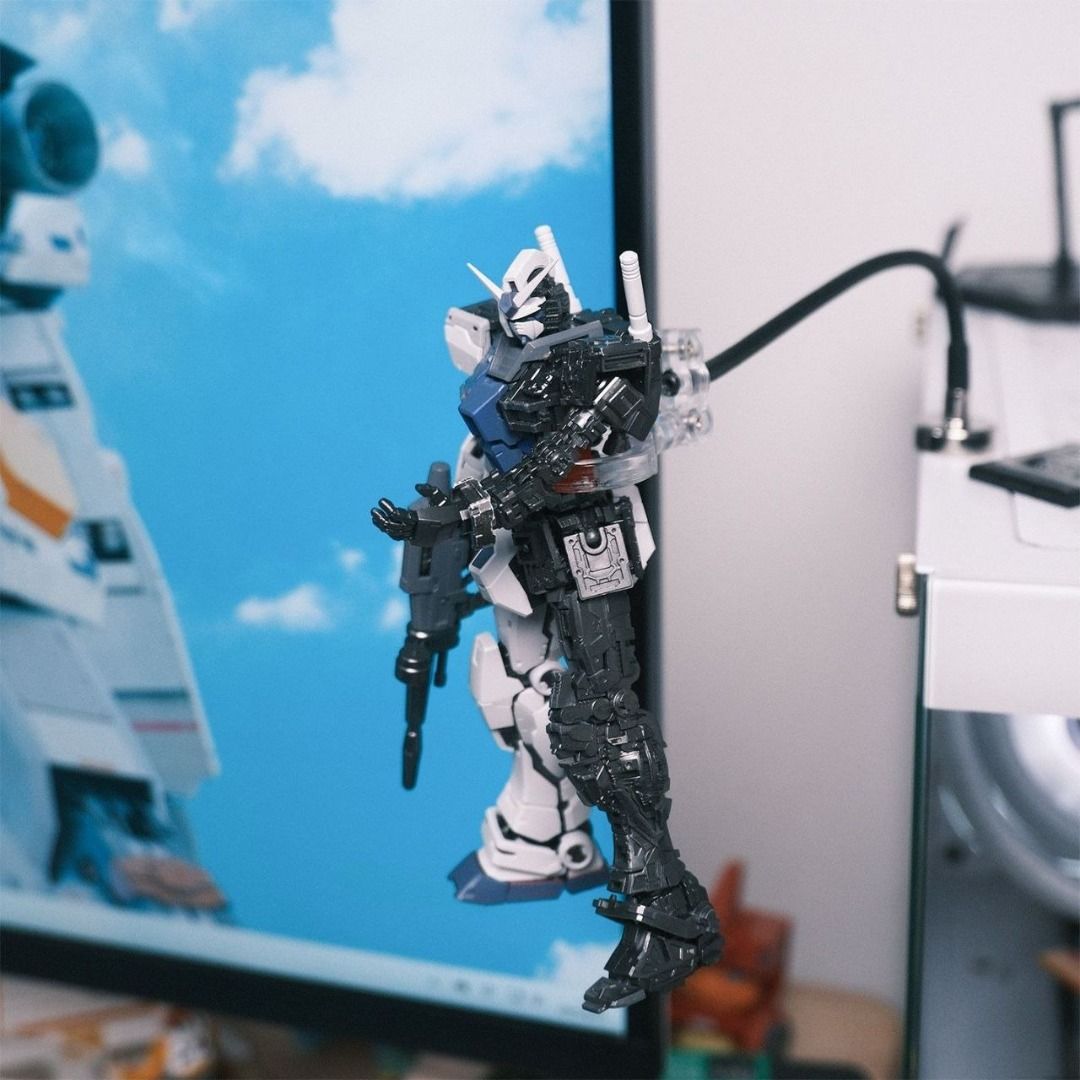 Magnetic Display Gooseneck Arm with Clamp & 2mm (M2) Screw for Action Figures Gundam Gunpla SD HG RG Plamo (Category: Gundam Model Kits) located in Singapore. Submitted by suntrailerhobby (Listing ID 1431760010, Image 3). Description: Designed for hobbyists. This tool is specifically built to hold Action Figures or Gundam (Gunpla) kits using either a traditional clamp or a more secure M2 (2mm) screw mount. Magnetic Base: Features an ultra-strong 