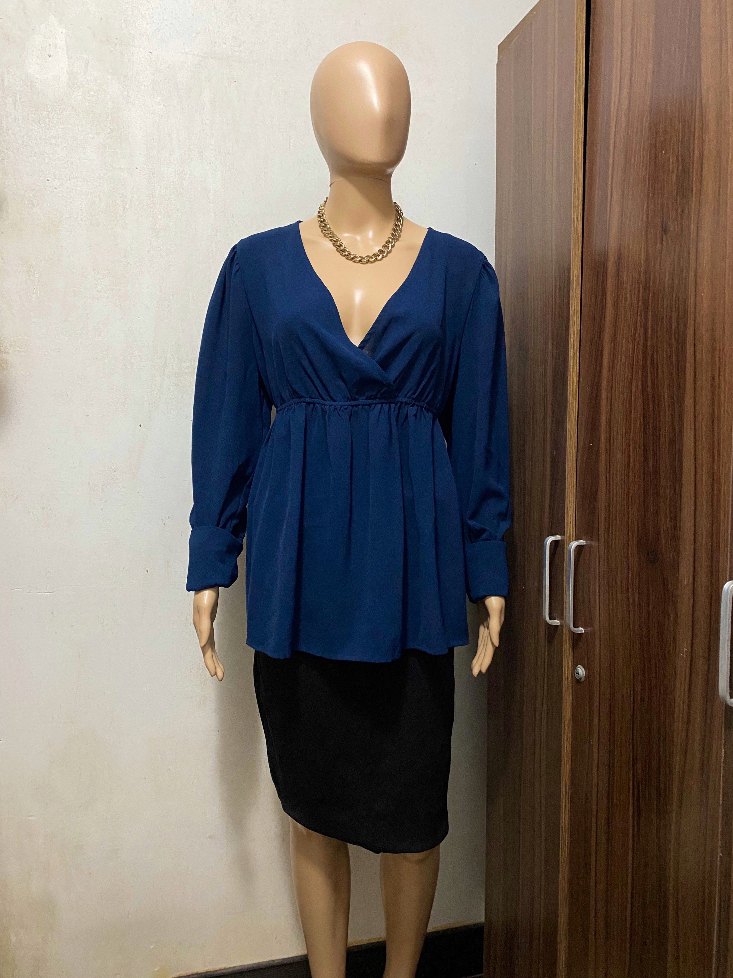 Maternity Peplum Longsleeve Blouse (Dark Blue) (Category: Blouses) located in Manila. Submitted by passmystyle (Listing ID 1431723445, Image 2). Description: •Large •Dark Blue •Mas maluwag ng slight yung garter ng right sleeve around the wrist.