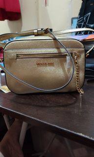 (Category: ) located in . Submitted by dsanjuansdeclutter (Listing ID 1431580954, Image 1). Description: .