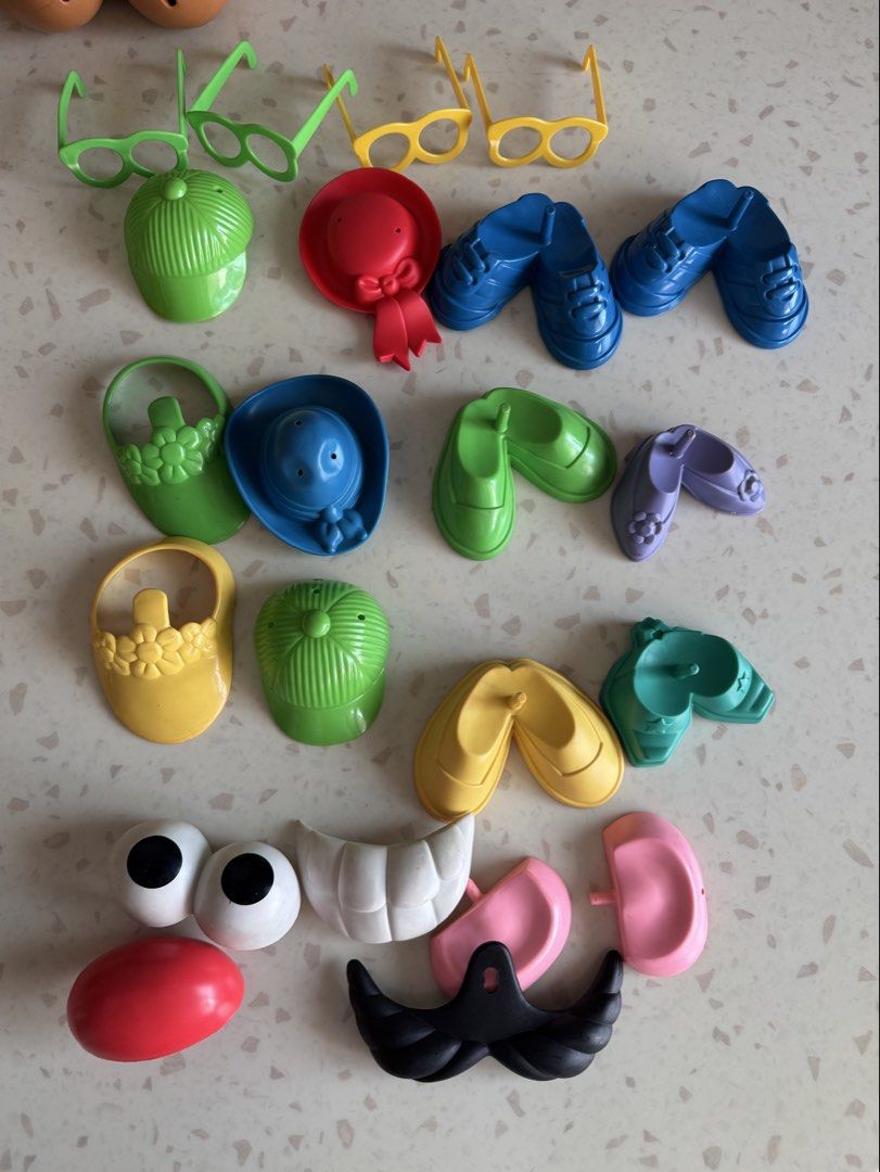 Mr. Potato Head toys (Category: Kids Toys) located in Manila. Submitted by seesgaragesale (Listing ID 1297587004, Image 3). Description: Items as is. Items sold as set. .